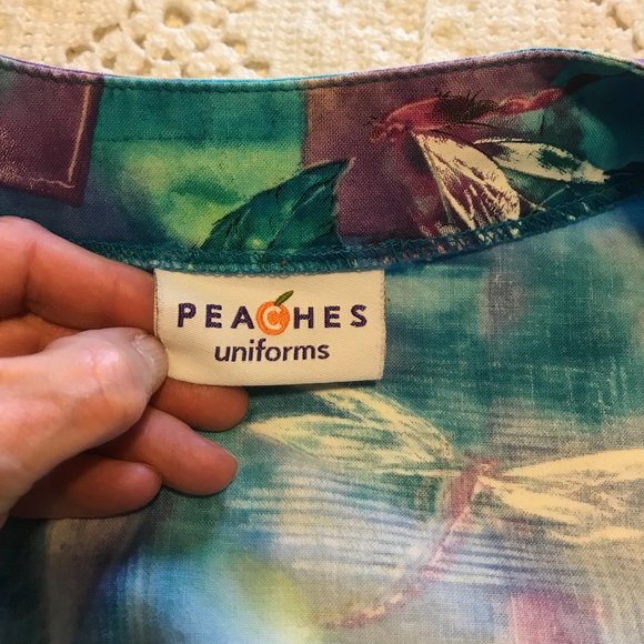 Peaches Scrub Uniform Jacket - Picture 5 of 6